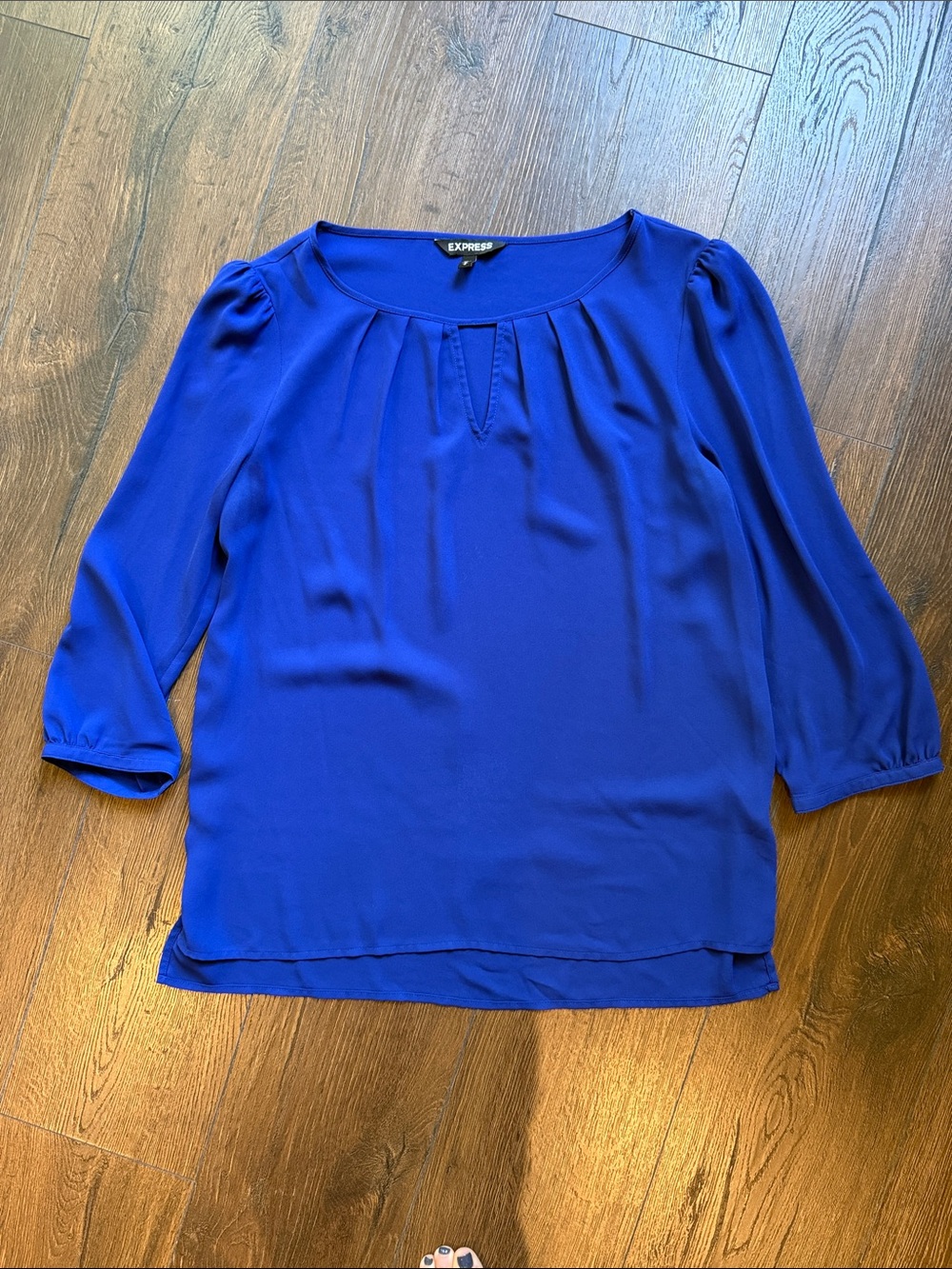 Express Women’s Blue Pleated Scoop Neck Blouse Medium